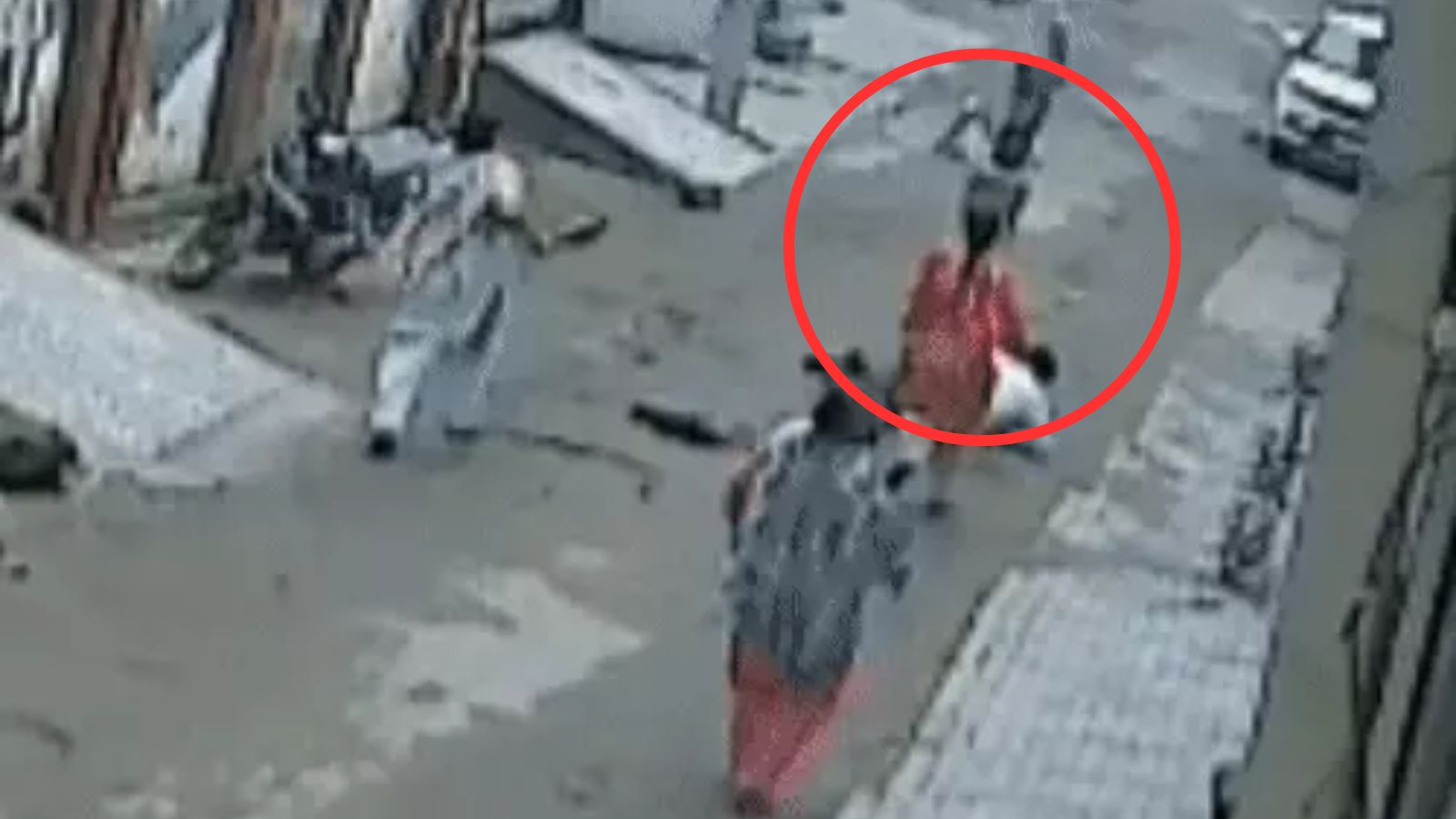 लुधियाना में वकील और उसकी पत्नी व मां पर तलवार से हमला, 