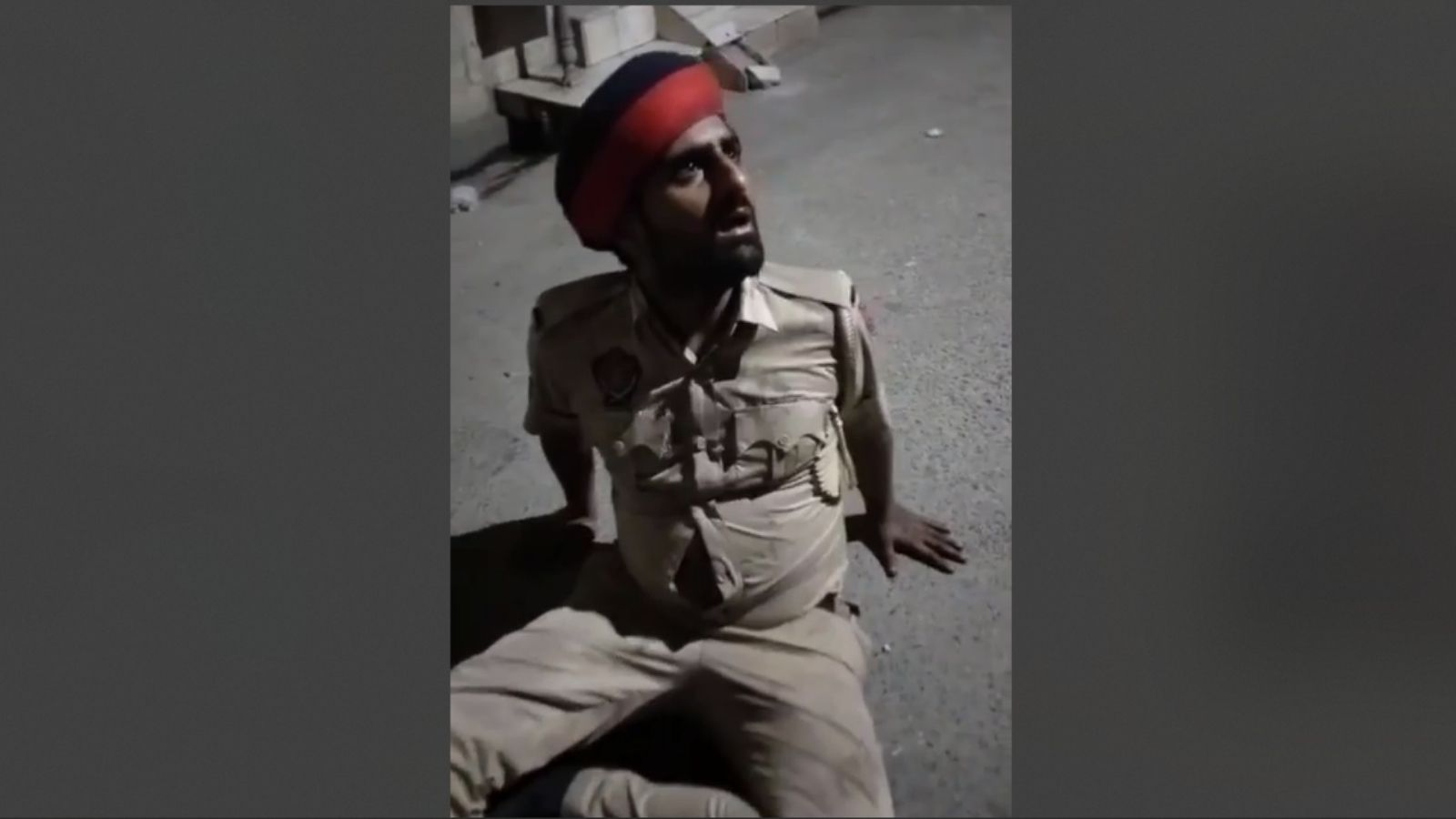 अमृतसर में पुलिसकर्मी ने चुराए दूध के पैकेट, 