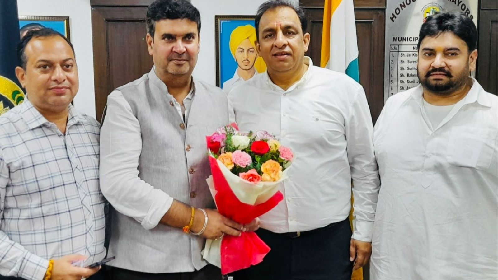 जालंधर नगर निगम ऑफिस पहुंचे AAP नेता नितिन कोहली, 