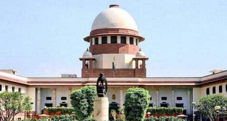 Supreme Court Big Decision : विदेश जाकर बसे लोगों के बच्चे नहीं 