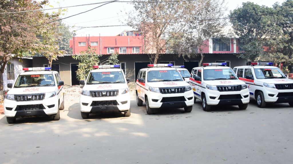 जालंधर पुलिस को मिली 10 नई SUV हाईटेक गाड़ियां, 