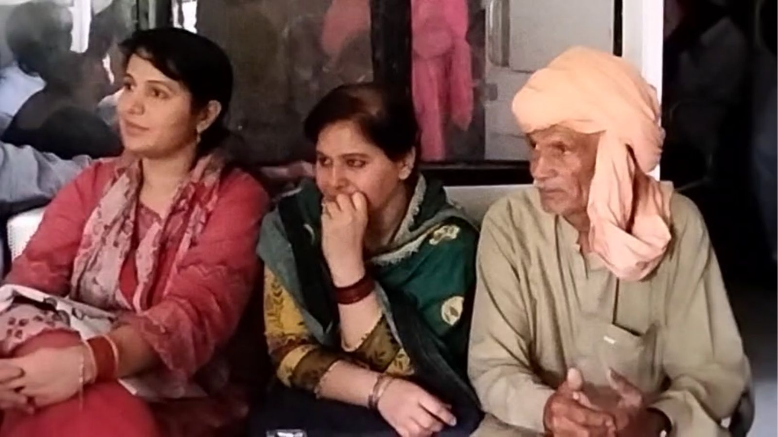 जालंधर में रह रहे पाकिस्तानी हिंदू परिवार का भारत ने बढ़ाया वीजा, 