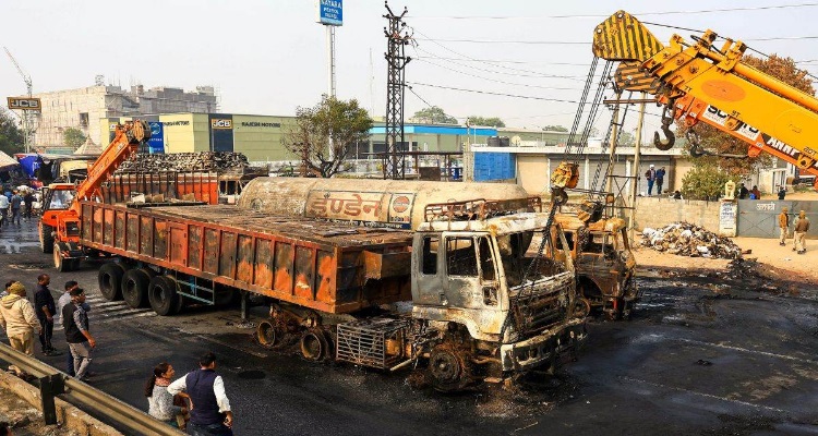 Jaipur Tanker Blast Update : अब तक 14 की मौत और 35 घायल, 