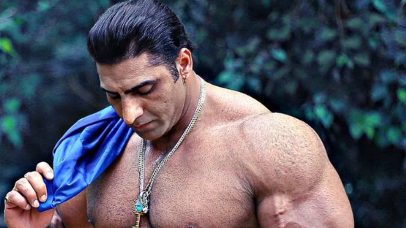 अब राजनीति में कदम रखेंगे यह मशहूर बॉडी बिल्डर, 