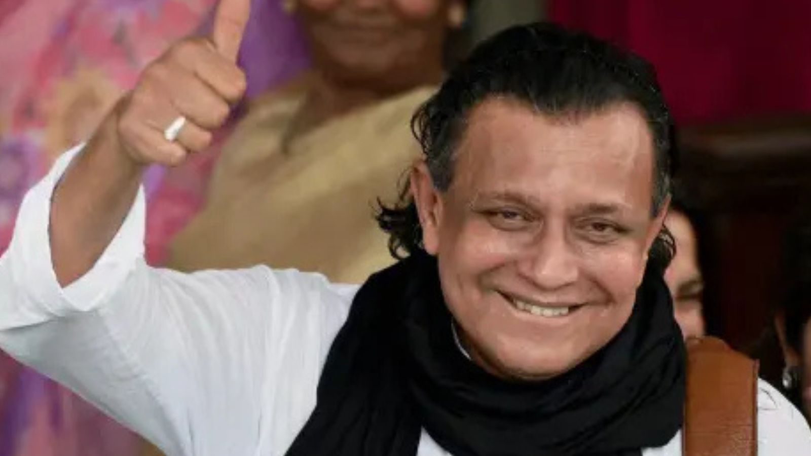 बॉलीवुड एक्टर मिथुन चक्रवर्ती की बड़ी मुसीबतें, 
