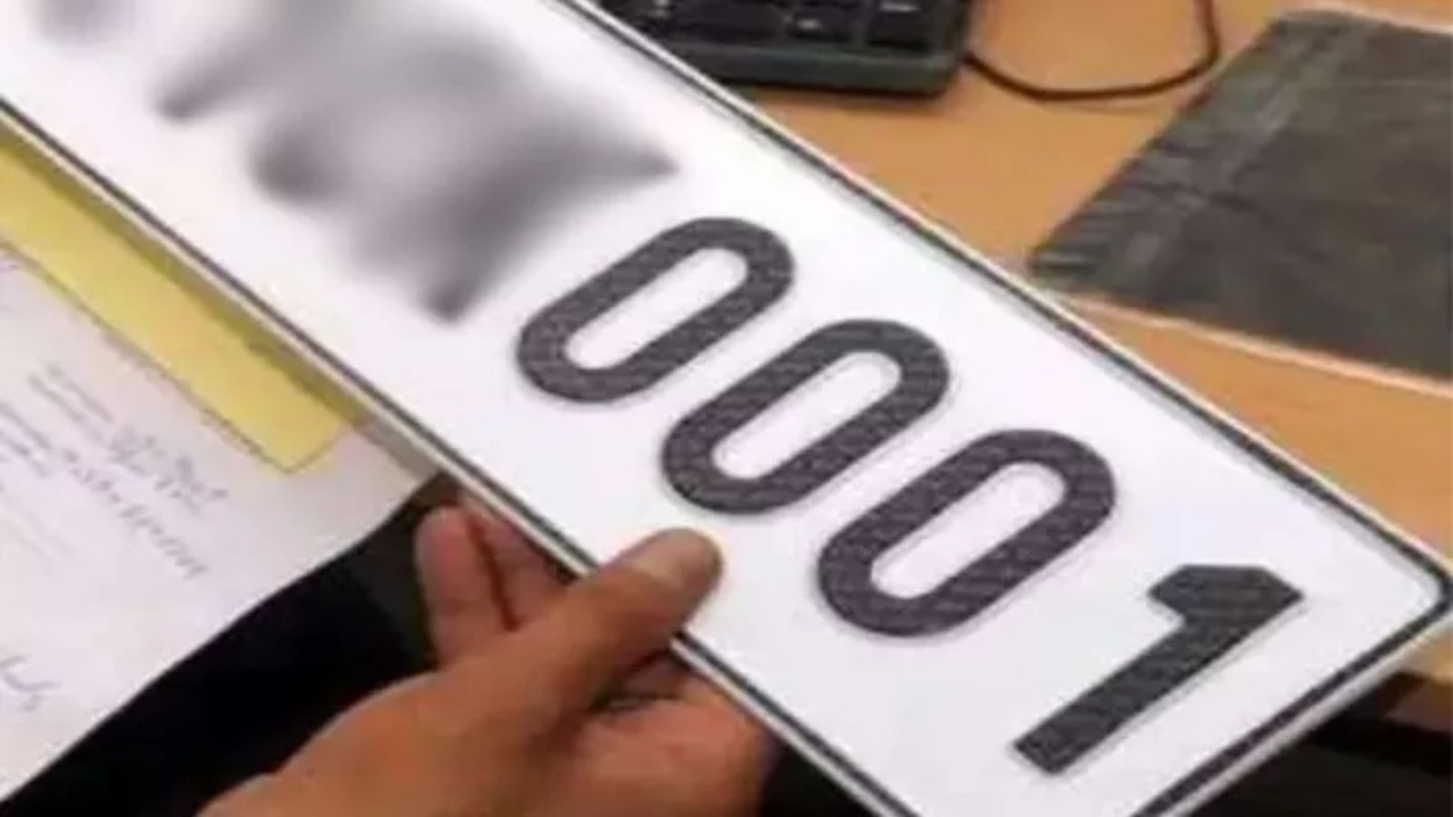 चंडीगढ़ में फैंसी नंबरों की लगी बोली, 