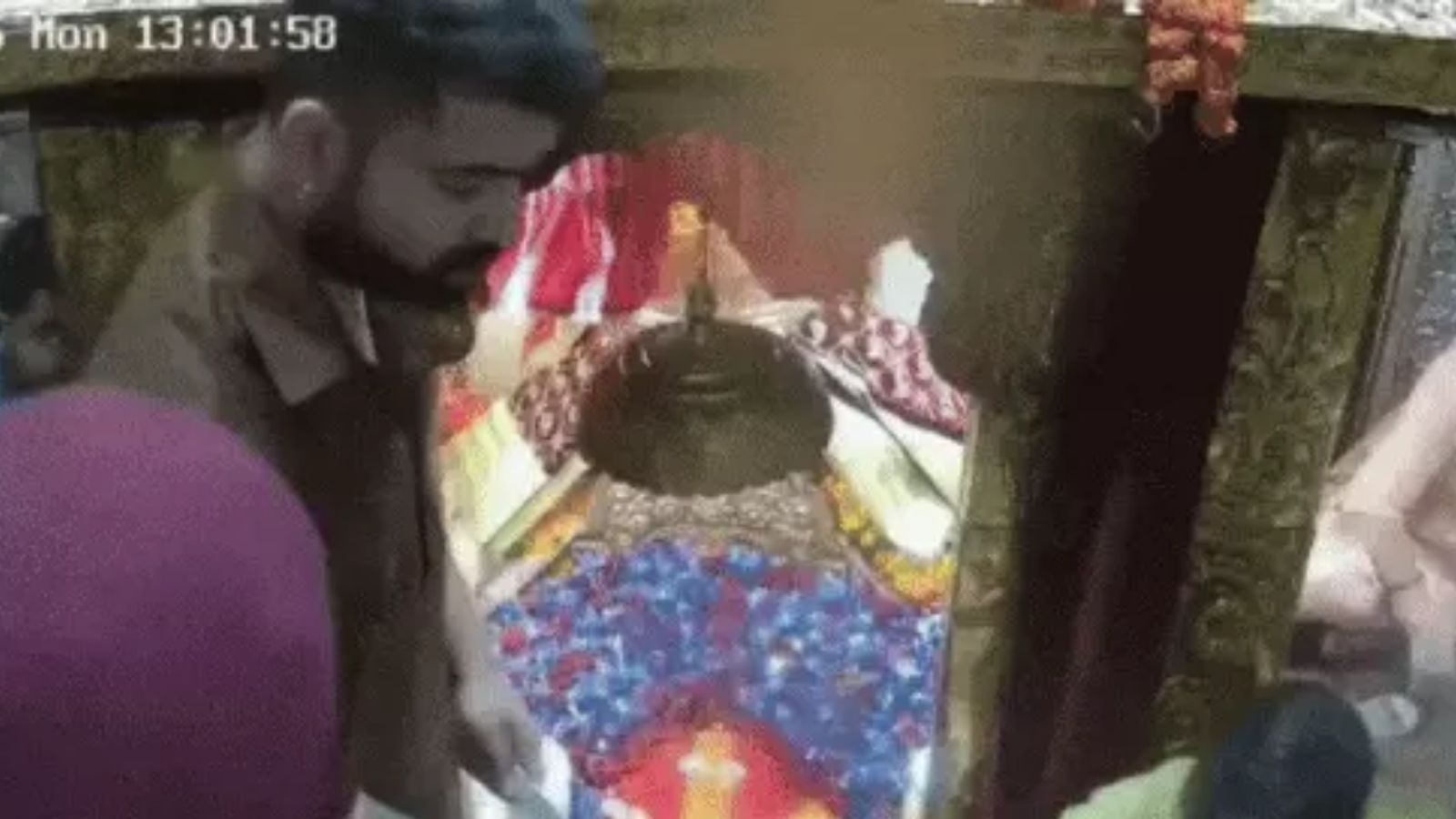 श्री माता चिंतपूर्णी मंदिर में सुरक्षाकर्मी और पुजारी भिड़े, 