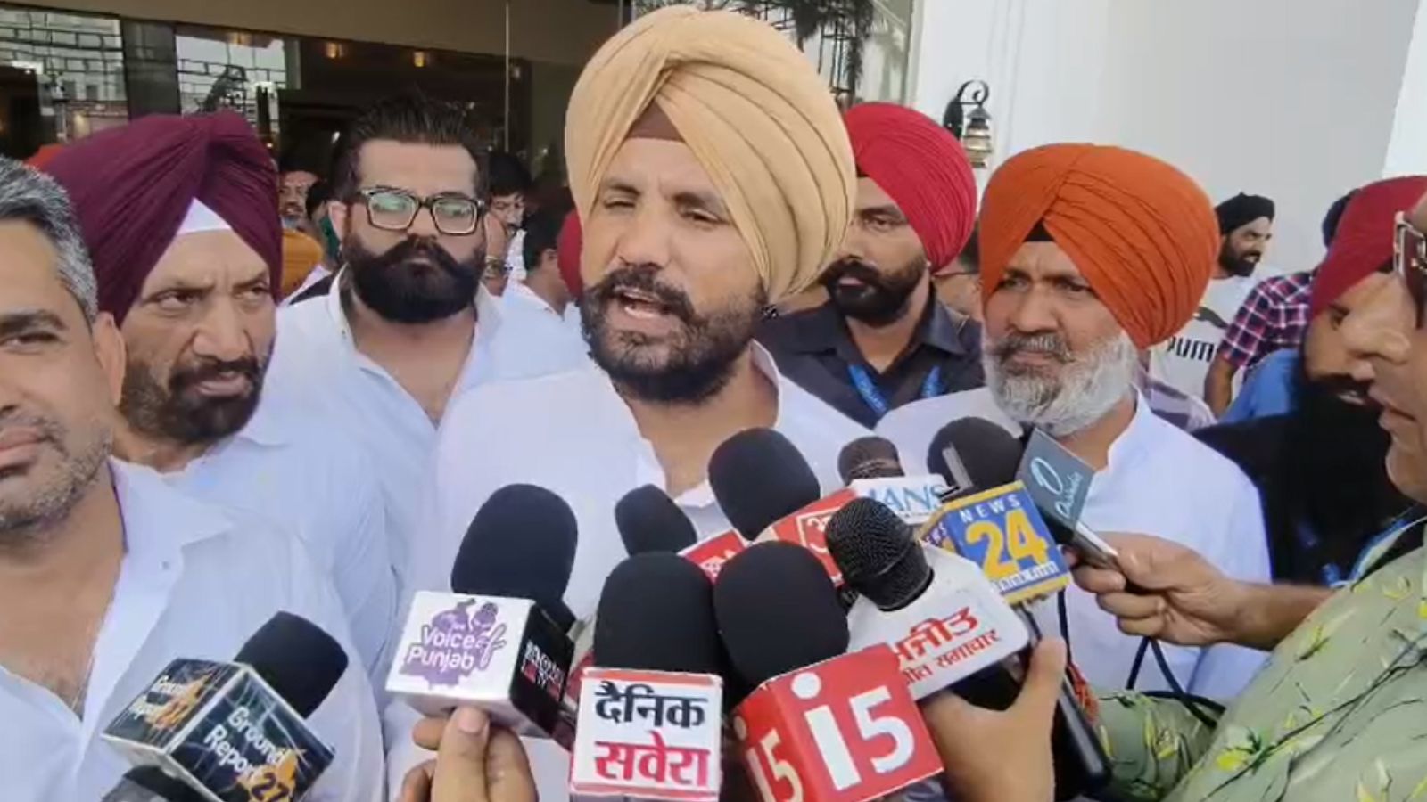 जालंधर में राजा वड़िंग और चन्नी ने सीएम भगवंत मान पर साधा निशाना,