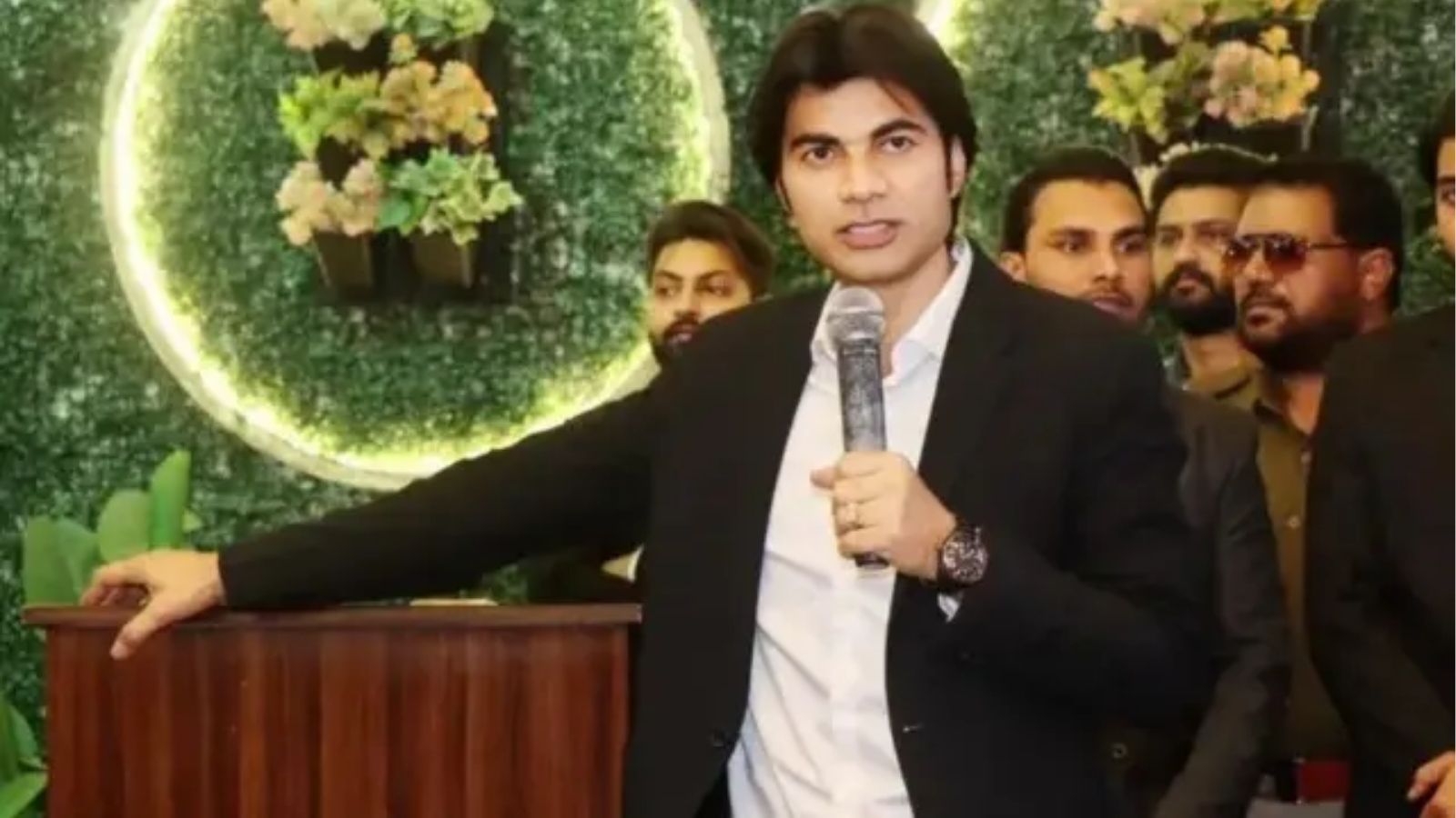 पास्टर बजिंदर के पास जेल में फोन-कैश मिलने पर सरकार की कार्रवाई,