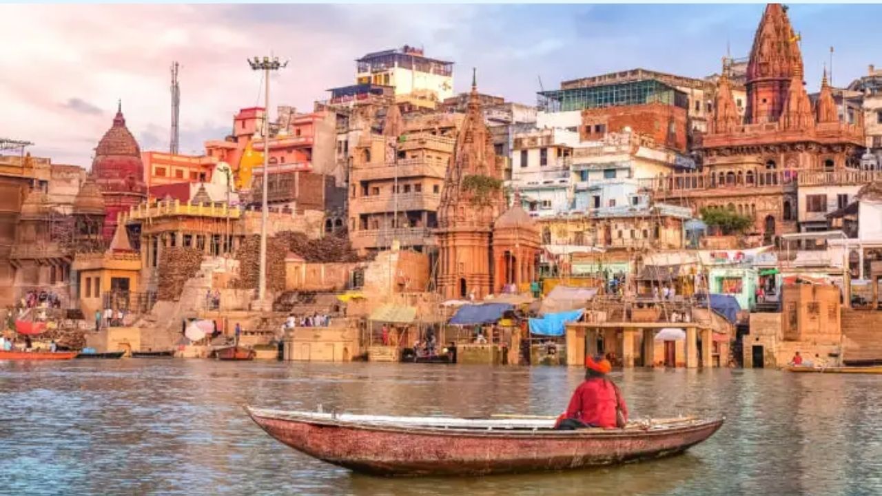 काशी में 700 मंदिर होंगे ऑनलाइन, मंदिरों-गुरुद्वारे में लगेंगे QR कोड