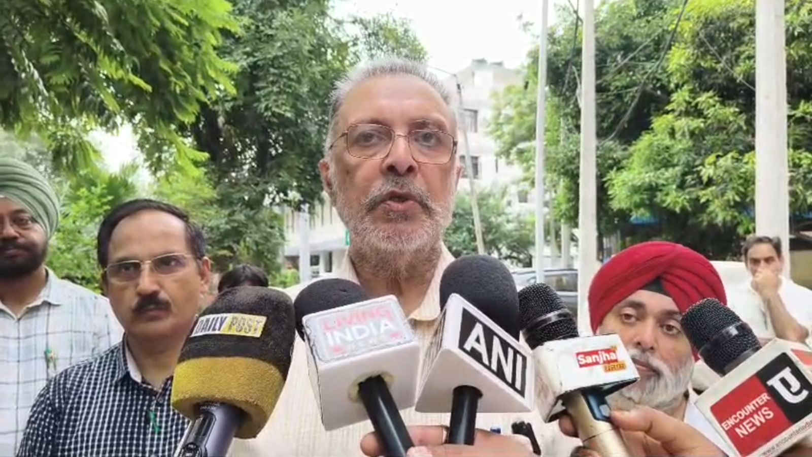 जालंधर सिविल अस्पताल पहुंचे सेहतमंत्री डॉ. बलबीर सिंह, 