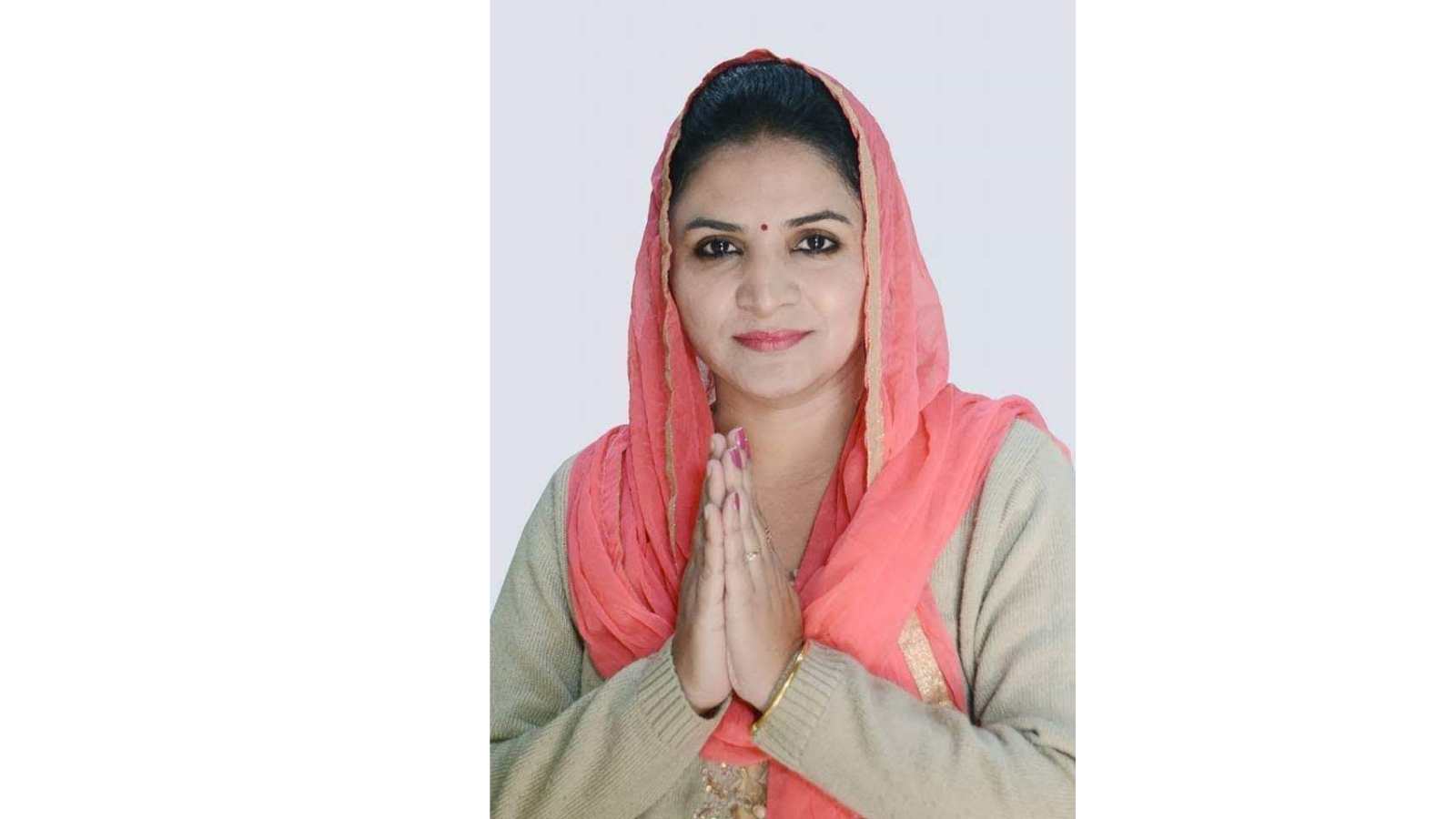वार्ड नंबर 57 की पार्षद कविता सेठ ने मेयर विनीत धीर के बजट को बताया शानदार, 