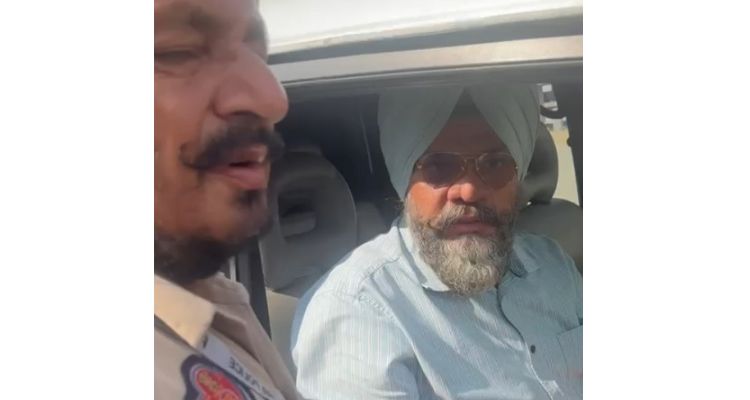 पंजाब में आप विधायक के  पति का ट्रैफिक पुलिस से पड़ा पंगा, 