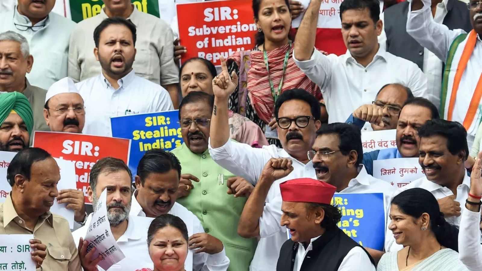 वोटर वेरिफेकन को लेकर देश में बवाल,