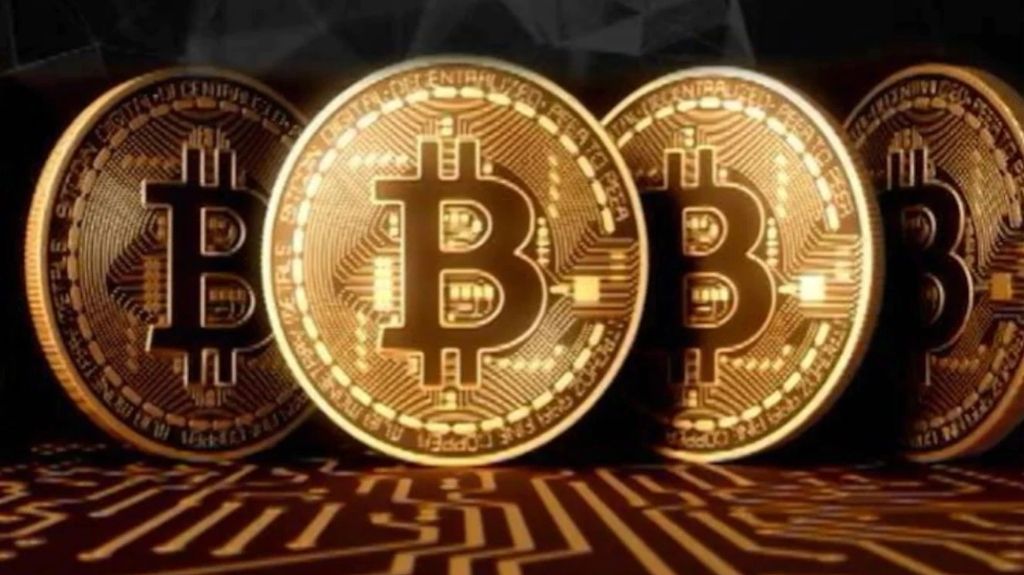 क्रिप्टोकरेंसी Bitcoin 52000 डॉलर पार, 