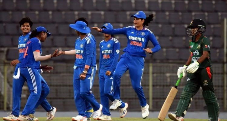 Ind vs Ban Women T20 Cricket : हिमाचल की छोरी ने 