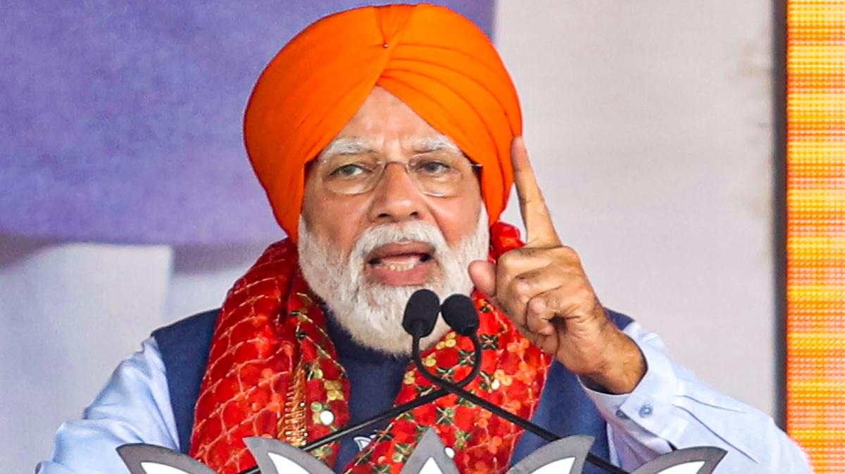 जालंधर में पीएम मोदी ने विपक्षी पार्टियों पर साधा निशाना,