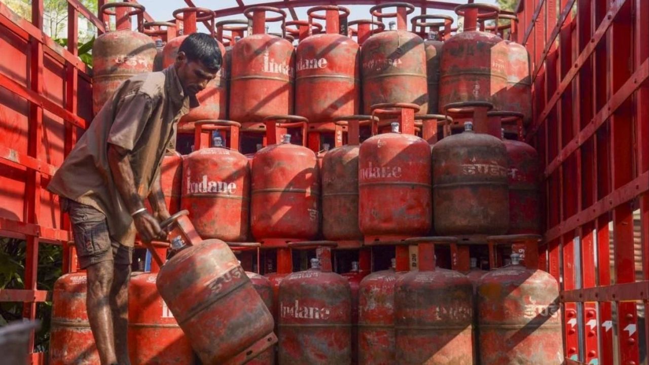 LPG Gas Cylinder: इस राज्य में अब 500 रुपए में मिलेगा गैस सिलेंडर