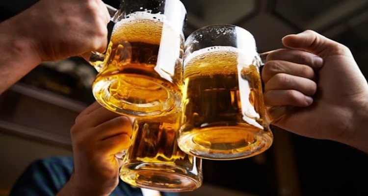 Beers Benefits : पथरी-हार्टअटैक और डायबिटिज में कारगर दवा है बीयर, सर्दियों 