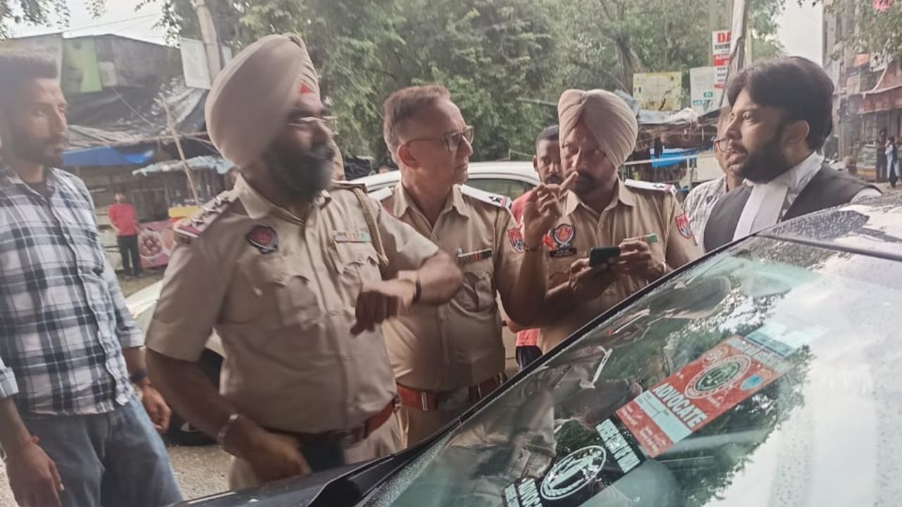 अमृतसर में वकील और पुलिस में झड़प