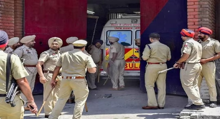 पुलिस ने भारतीय सेना के जवान को किया अरेस्ट