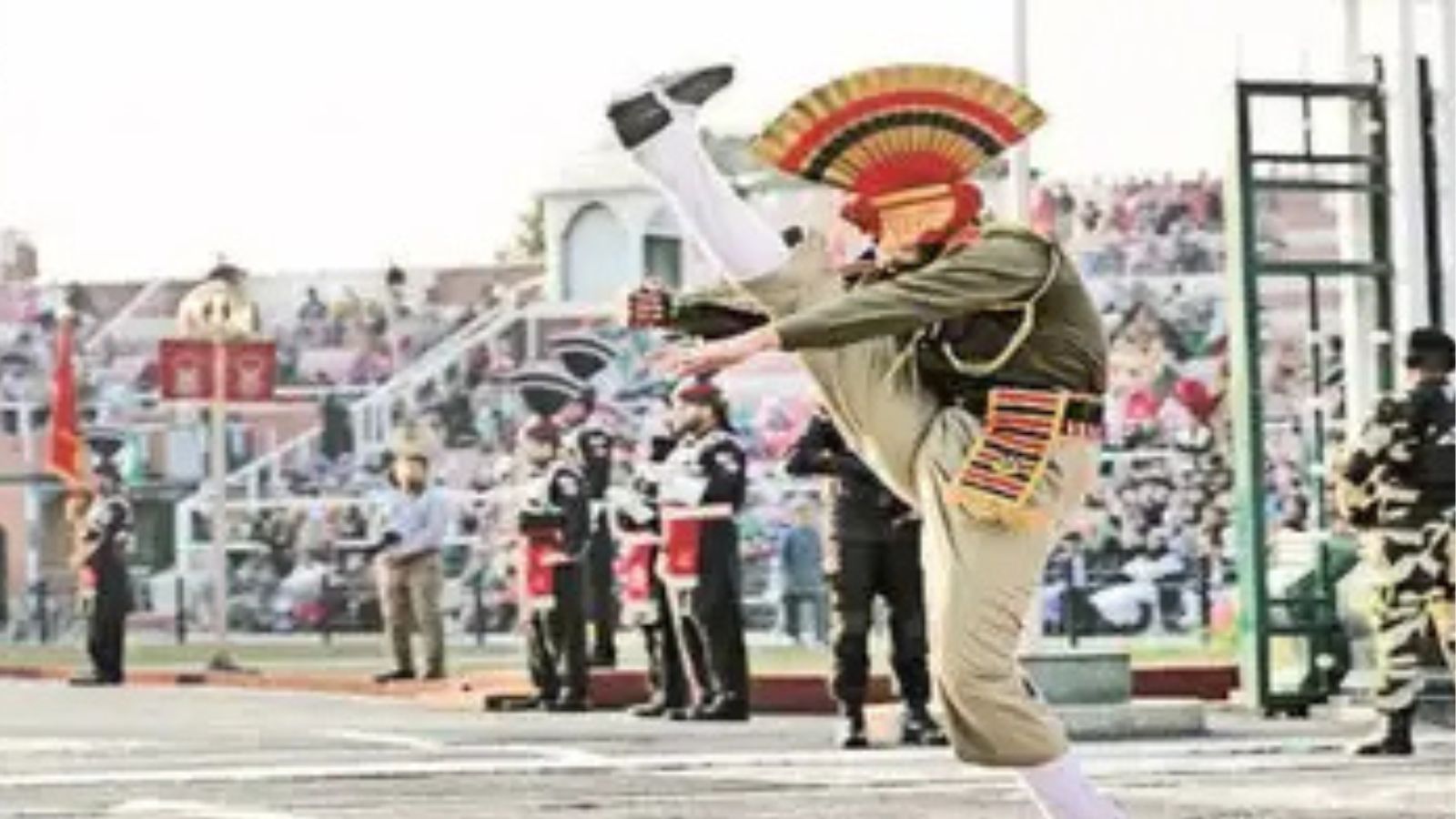 भारत-पाकिस्तान तनाव के बाद आज से शुरु होगी Retreat Ceremony,