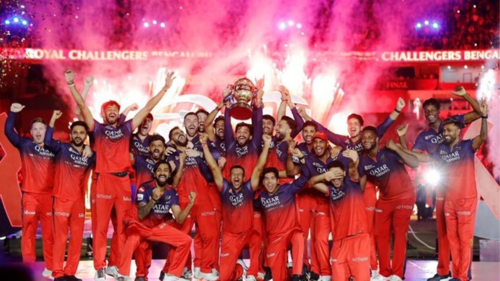 2 बिलियन डॉलर में बिक सकती है RCB टीम,