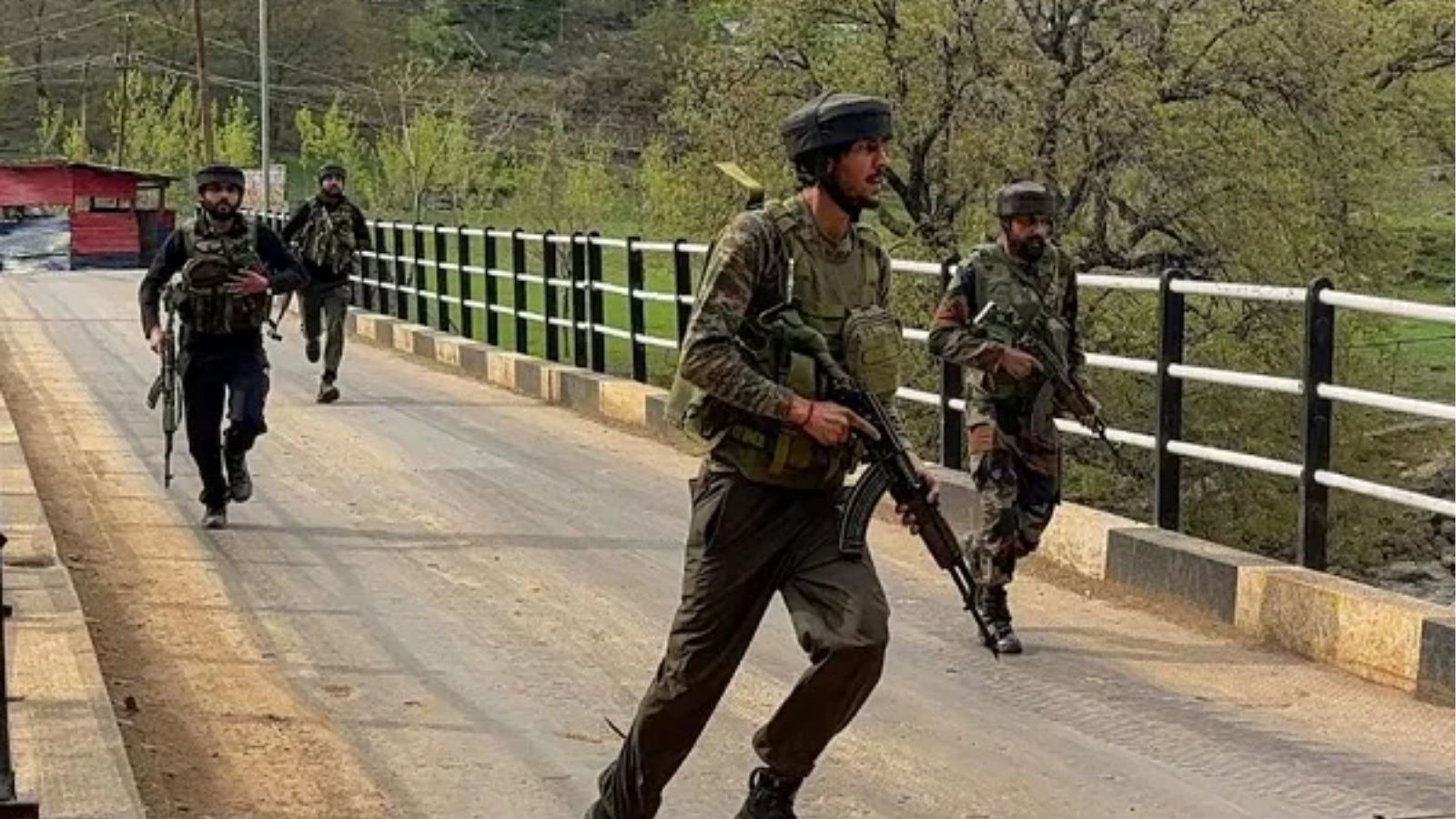 पाकिस्तान को हर बार मिला मुंह तोड़ जवाब, 