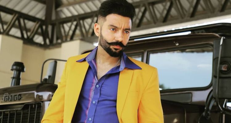 पंजाबी सिंगर सिप्पी गिल पर FIR दर्ज, 