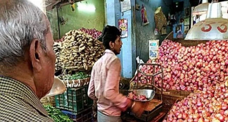 Onion Price Increase Rate : फिर रुलाने लगा प्याज, दाम 