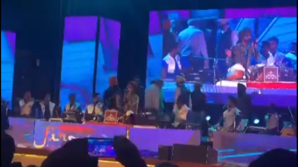 पटियाला में पुलिस ने रुकवाया सिंगर सतिंदर सरताज का शो,