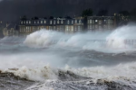 Storm Éowyn in Europe : Storm Trigger Red Weather Alerts Across Wester...