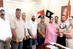 जालंधर की पुलिस कमिश्नर धनप्रीत कौर व DCP मनप्रीत सिंह ढिल्लों से मिले मीडिया क्लब के मेंबर अमन मेहरा, गगन वालिया और महाबीर जायसवाल