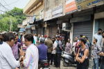 जालंधर में GST अधिकारी को दुकानदारों ने बनाया बंधक, 