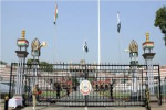 ਪਾਕਿਸਤਾਨ ਨੇ ਆਲੋਚਨਾ ਤੋਂ ਬਾਅਦ ਆਪਣੇ ਨਾਗਰਿਕਾਂ ਲਈ ਖੋਲ੍ਹੇ ਅਟਾਰੀ-ਵਾਹਘਾ ਬਾਰਡਰ ਦੇ ਗੇਟ 