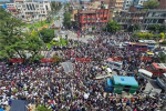 नेपाल में सोशल मीडिया बैन होने पर भड़के लोग, 