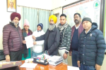 जल सप्लाई और सेनिटेशन विभाग के कच्चे कर्मचारियों ने लगाया धरना, 