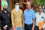 एनआरआई थाने का हवलदार 20 हजार रुपए की रिश्वत लेते गिरफ्तार