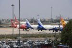 दिल्ली एयरपोर्ट पर दुबई जाने वाली फ्लाइट को बम से उड़ाने की धमकी