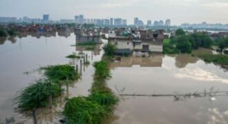 Impact of heavy rains across the country: Situation worsens from Delhi to Uttarakhand; Char Dham Yatra suspended for two days.