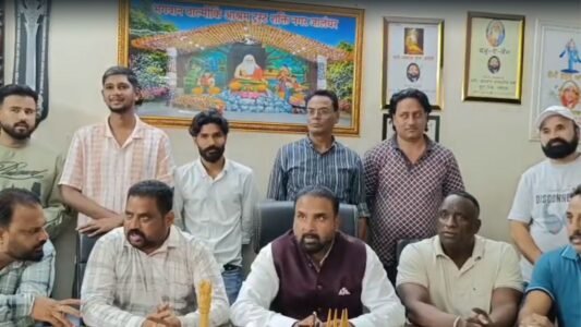 Barnala Lathi Charge, Jalandhar Protest, Punjab Government, Sanitation Workers, Punjab News, DSP Action, Social Organizations, Religious Organizations, Punjab Politics, Jalandhar News