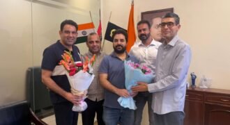 जालंधर के पुलिस कमिश्नर से डॉ. ललित चावला ने की मुलाकात